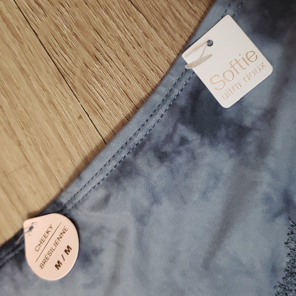 Ardene Bralette & Panty Set - Picture 7 of 8